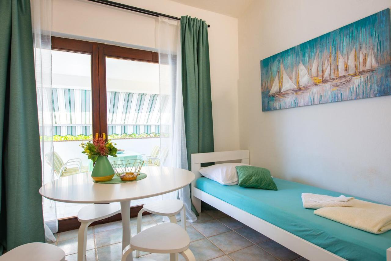 Apartments Ela Новаля Екстер'єр фото